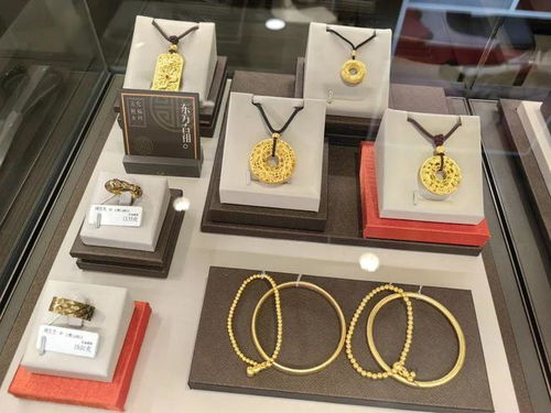 龍年將至，龍?jiān)攸S金飾品銷售火爆，市場(chǎng)迎來(lái)消費(fèi)熱潮