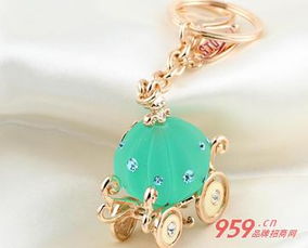 精雕細(xì)琢，點(diǎn)亮商機(jī) 小飾品加盟店的經(jīng)營智慧與銷售技巧